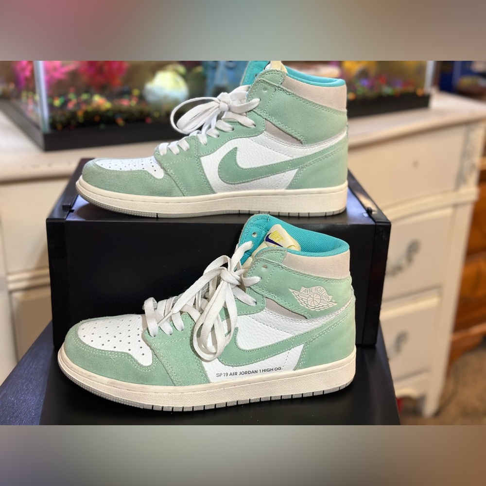 Jordan 1 High “Turbo Green”